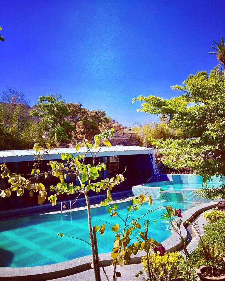 Astonish pool view - Hummingbird Resort